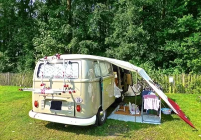 Türkiye’de Karavan Kampı Yapılabilecek En Güzel Yerler (Güncel) zeus-karavan-parkı